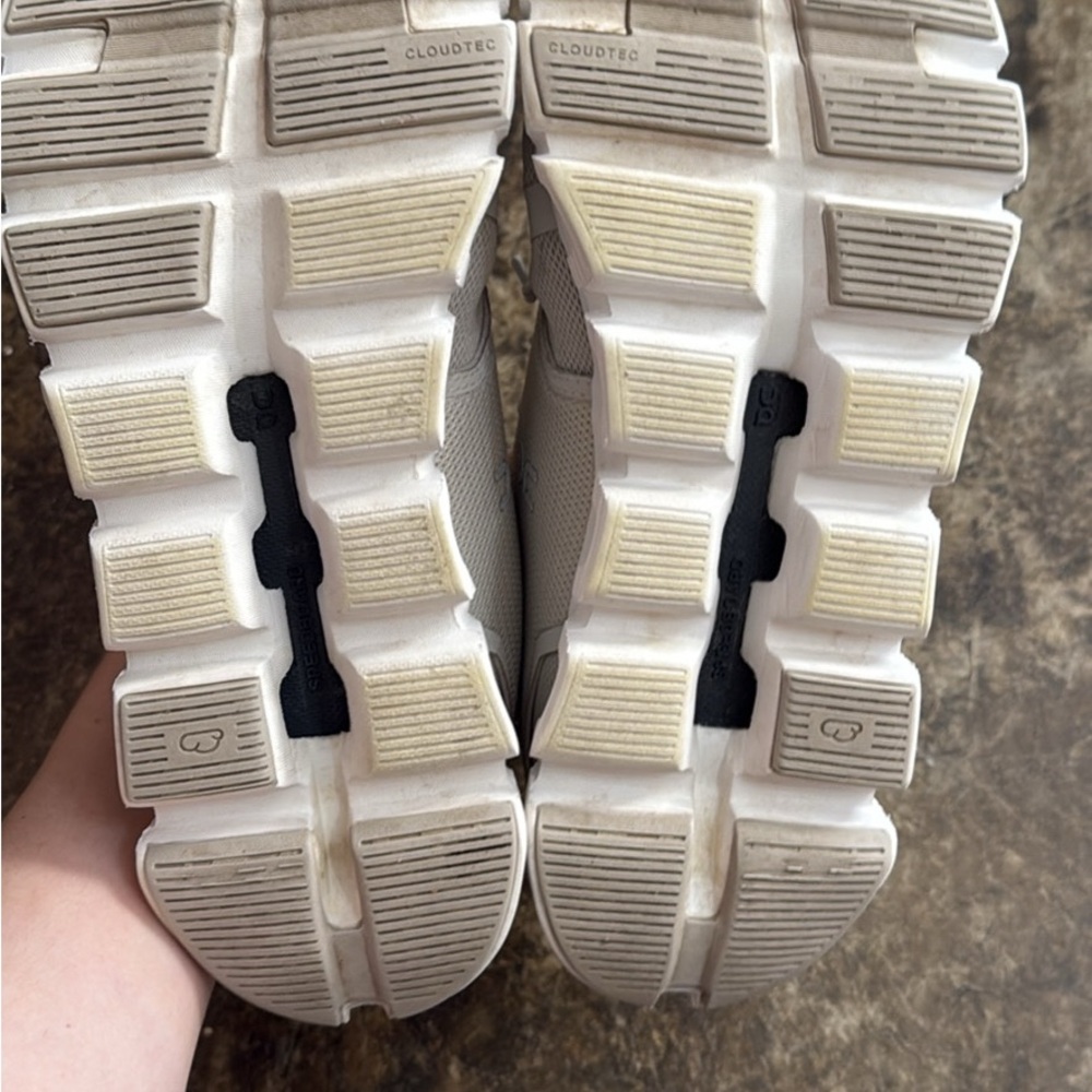 On Cloud Cloud 6 Women’s  Athletic Shoes - Picture 8 of 10
